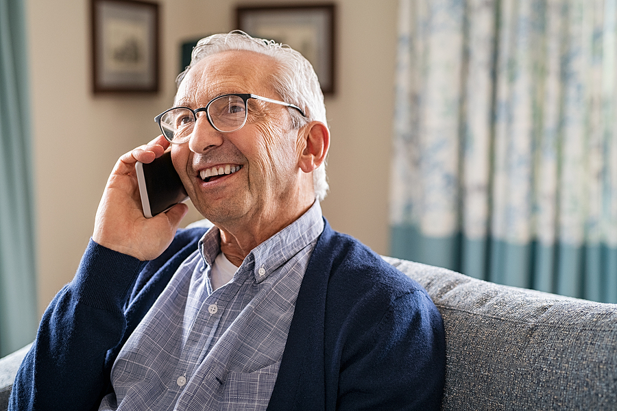 Dental Implants 101: A Senior’s Essential Guide to Lasting Oral Health